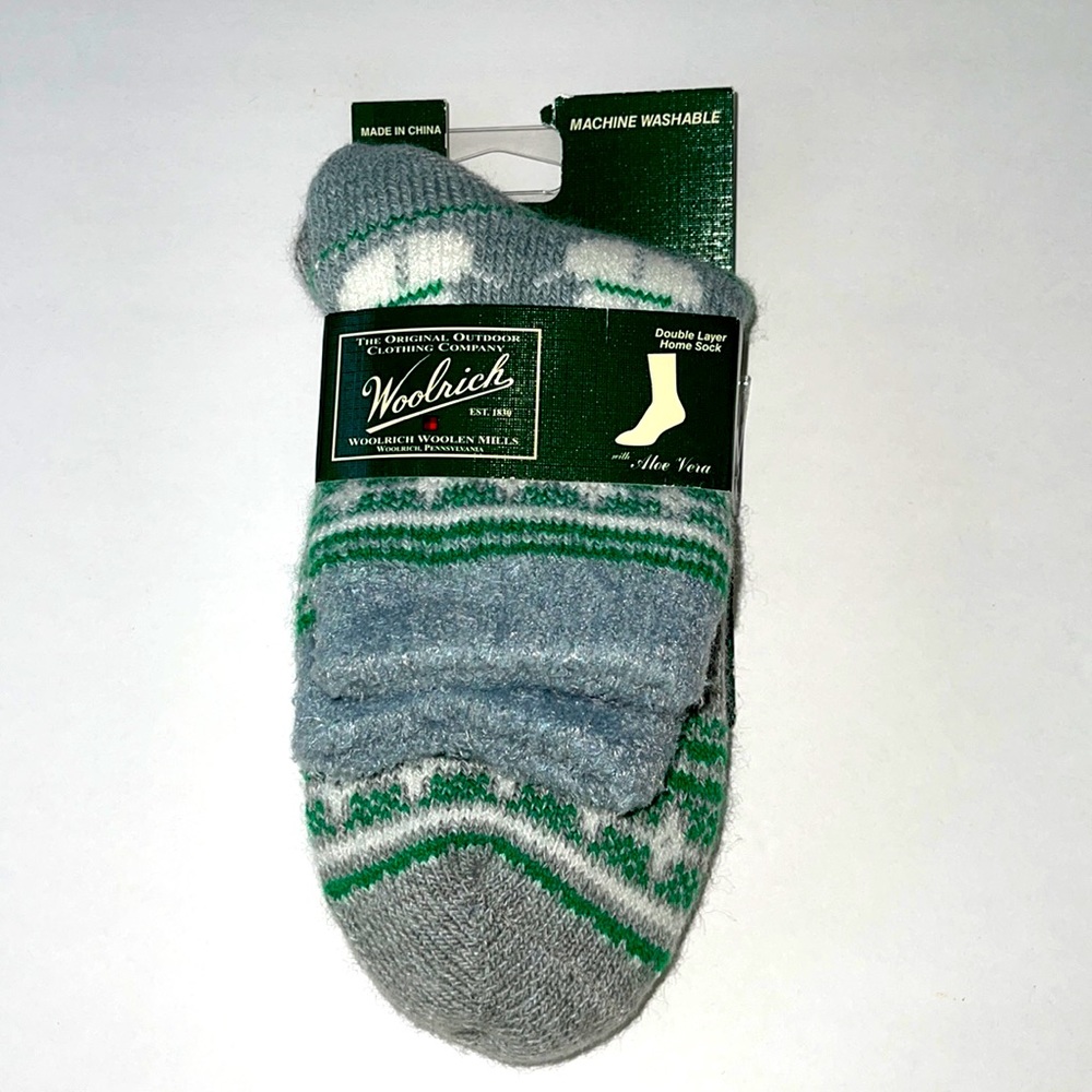 NWT Woolrich double layer home socks size os